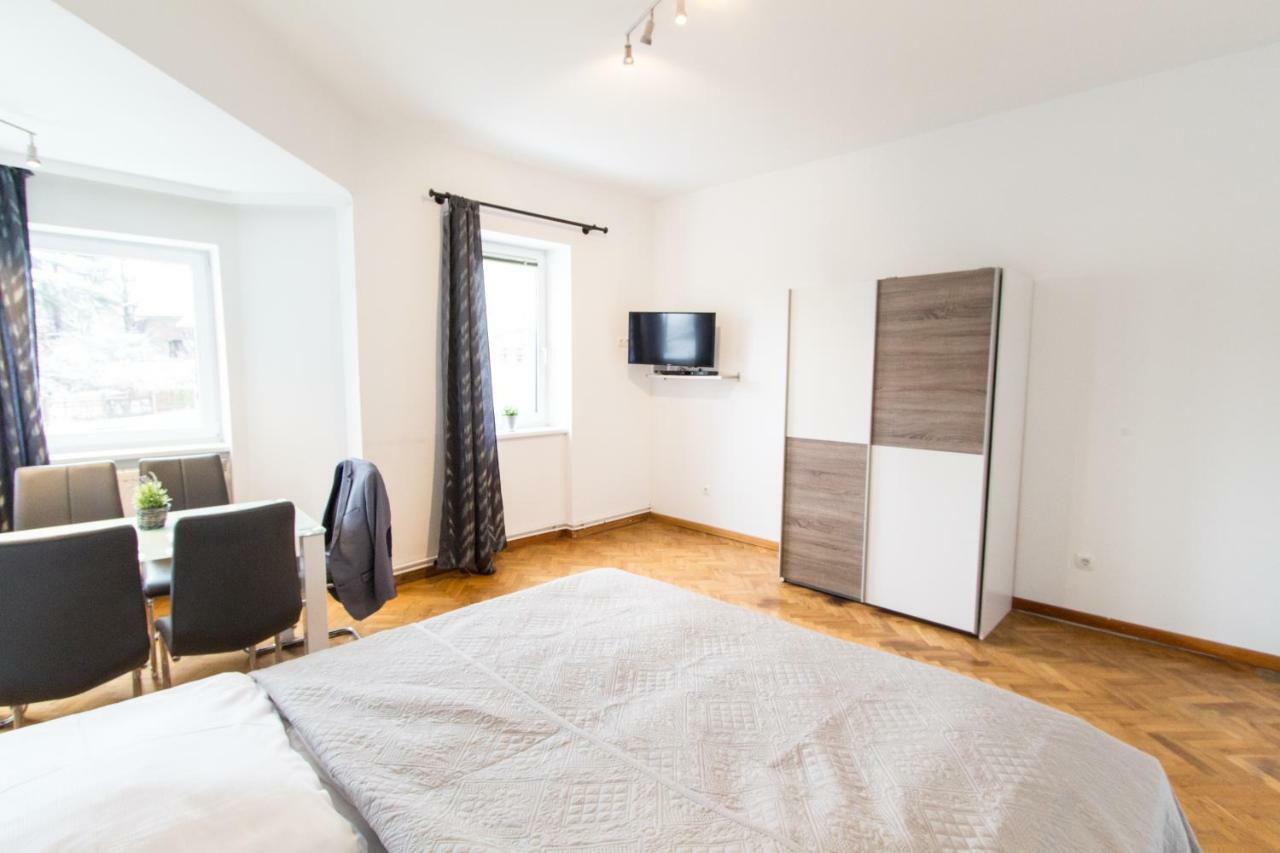 Apartment Veitingergasse Wenen Buitenkant foto